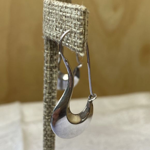 Vtg Earrings 925 Shiny Silver Oblong Abstract Long Dangling Puffy Geometric Hoop - Picture 3 of 12